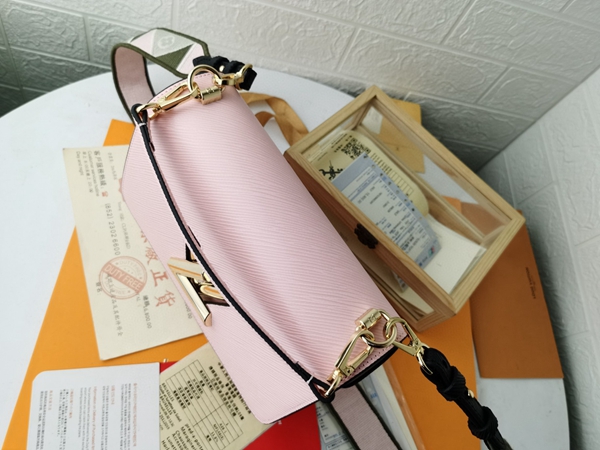 ルイヴィトンバッグ素材ディテール